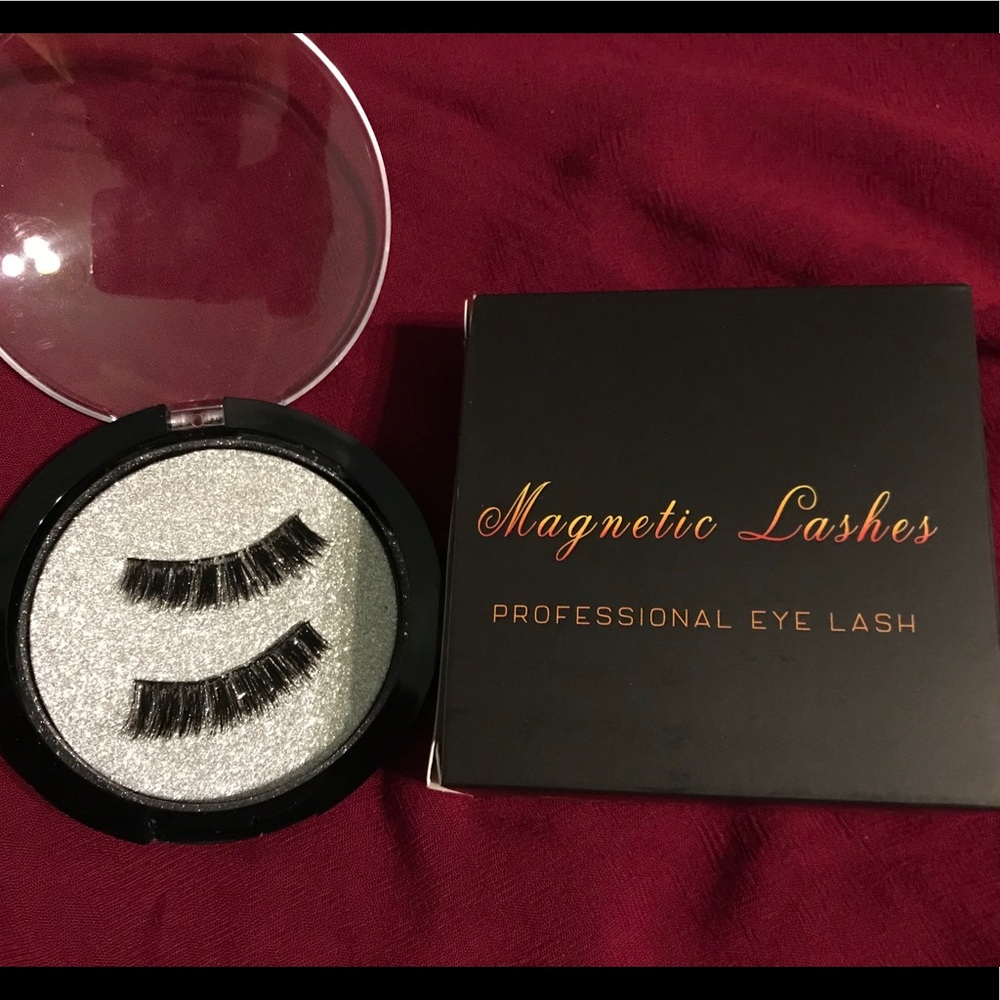 Magnetic False Eyelashes